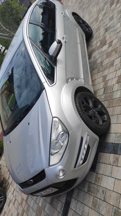 Ford S max titanium. 2011