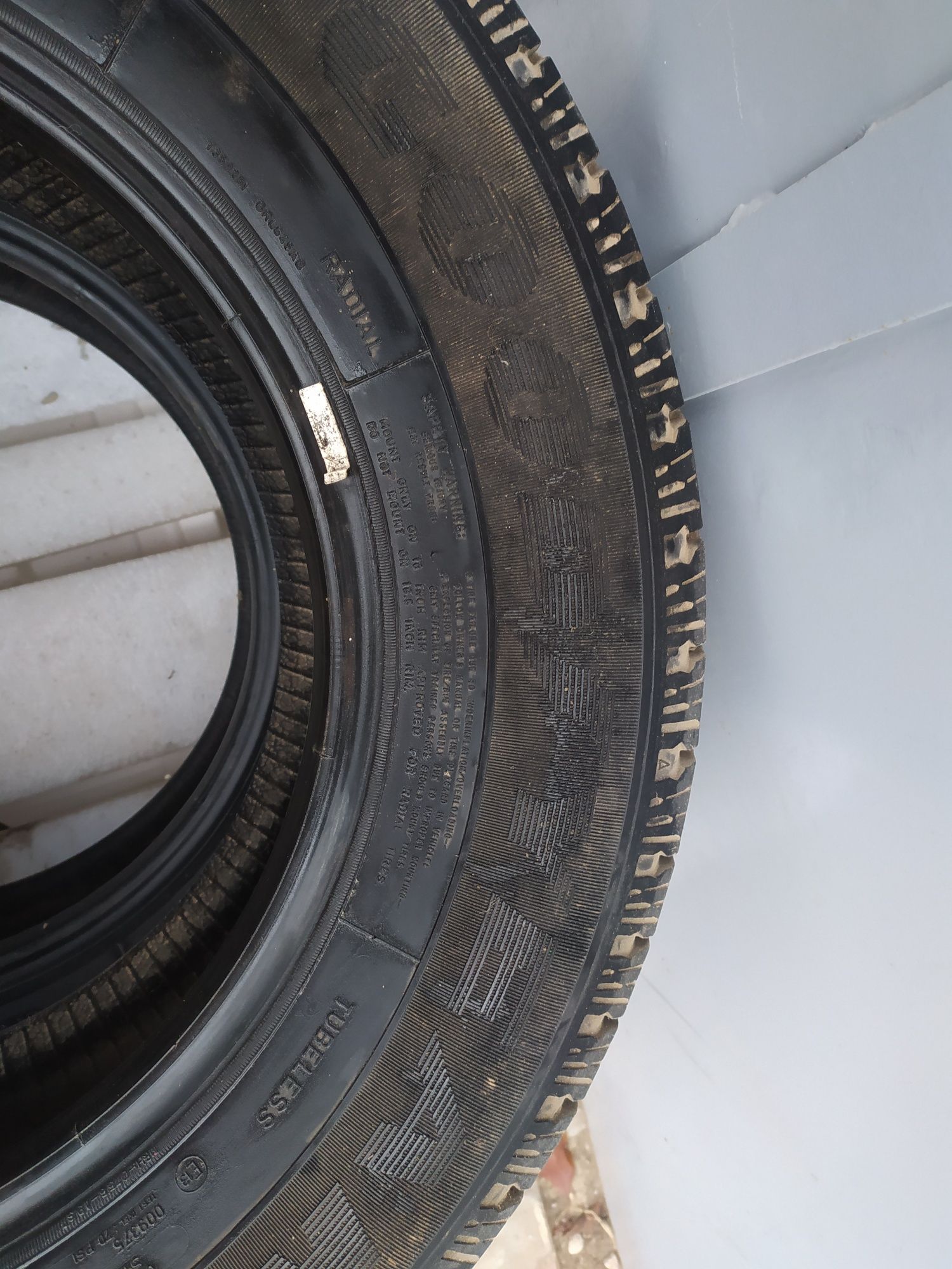 Резина GOODYEAR 235/65 R16C  з Німеччини