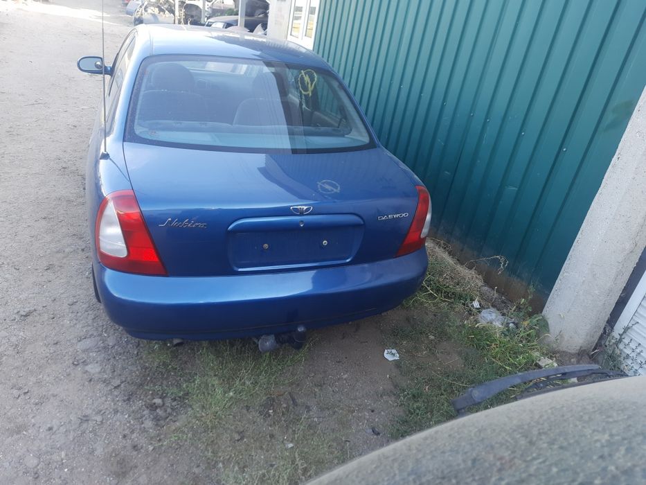 В разборе Daewoo Nubira 1 . - 2.