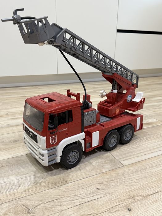 Машинки Bruder поліція, пожежна, кран, ппо