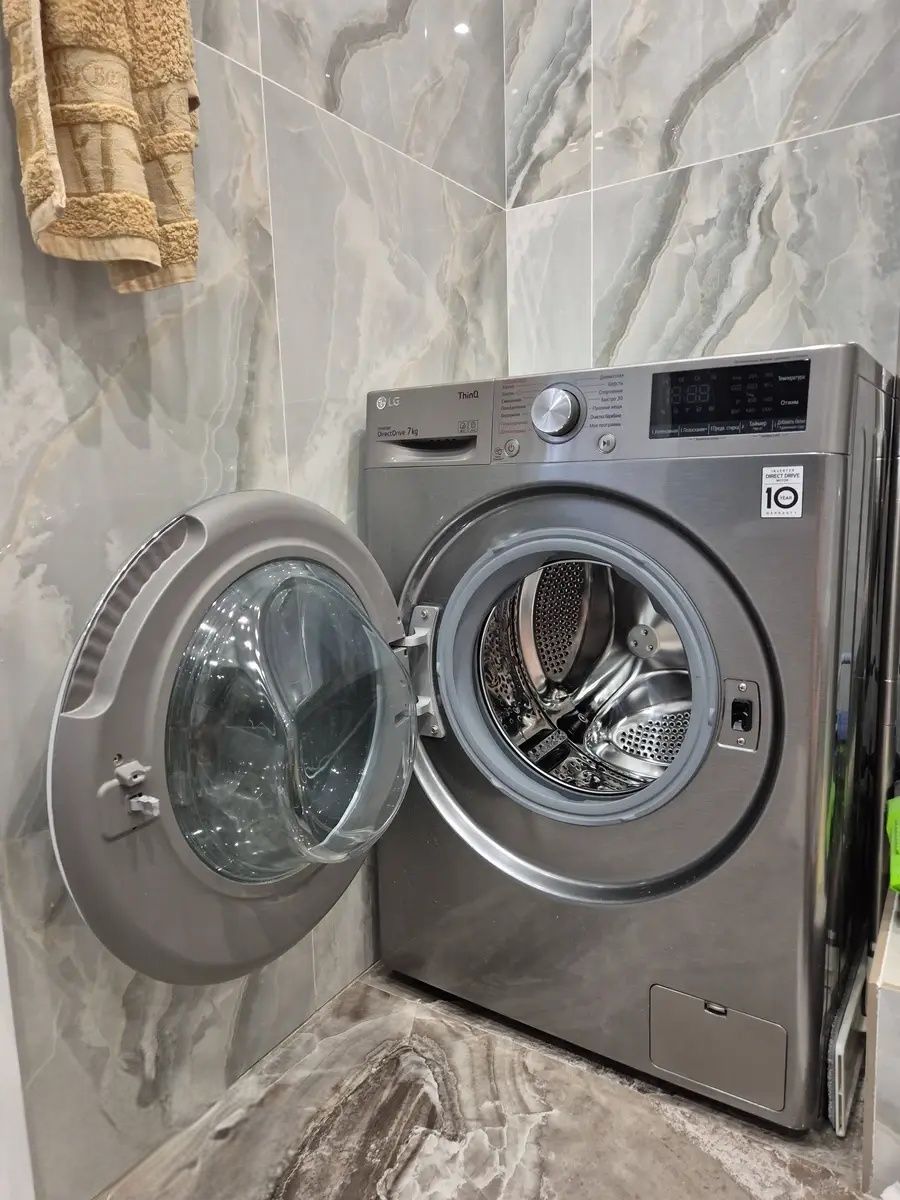 Пральна / стиральная машина LG - FV1207S4W