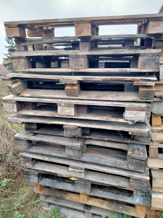 Palety drewniane 110x110cm lub 120x80cm