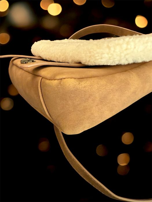 Karmelowa torebka UGG