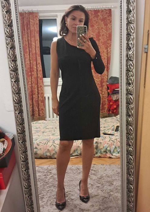 Krótka czarna elegancka sukienka Simple rozm. L