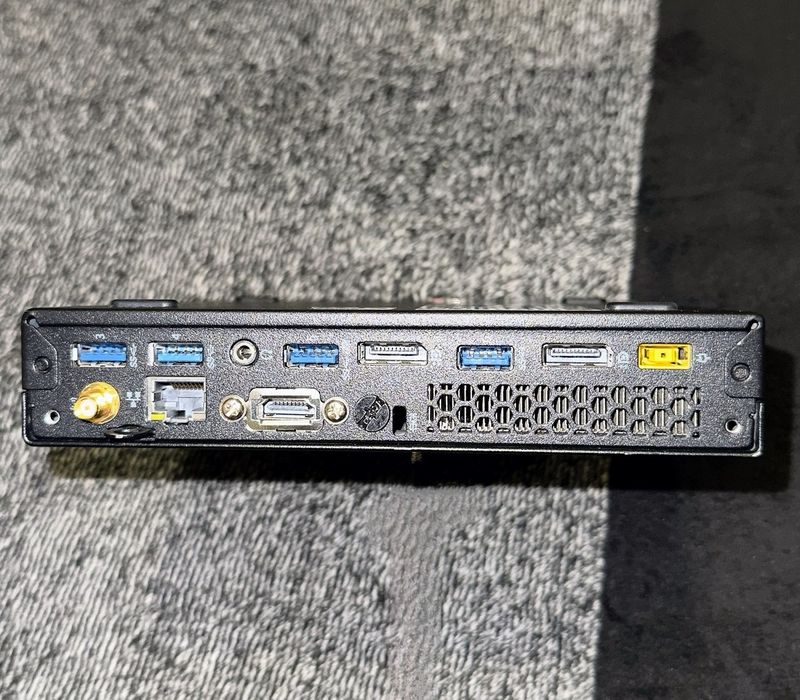 Мини ПК Lenovo ThinkCentre M700
Lenovo ThinkCentre M700