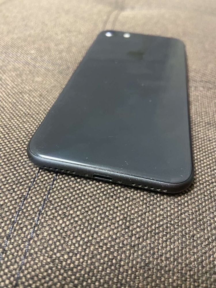 Iphone 8 64гБ черный