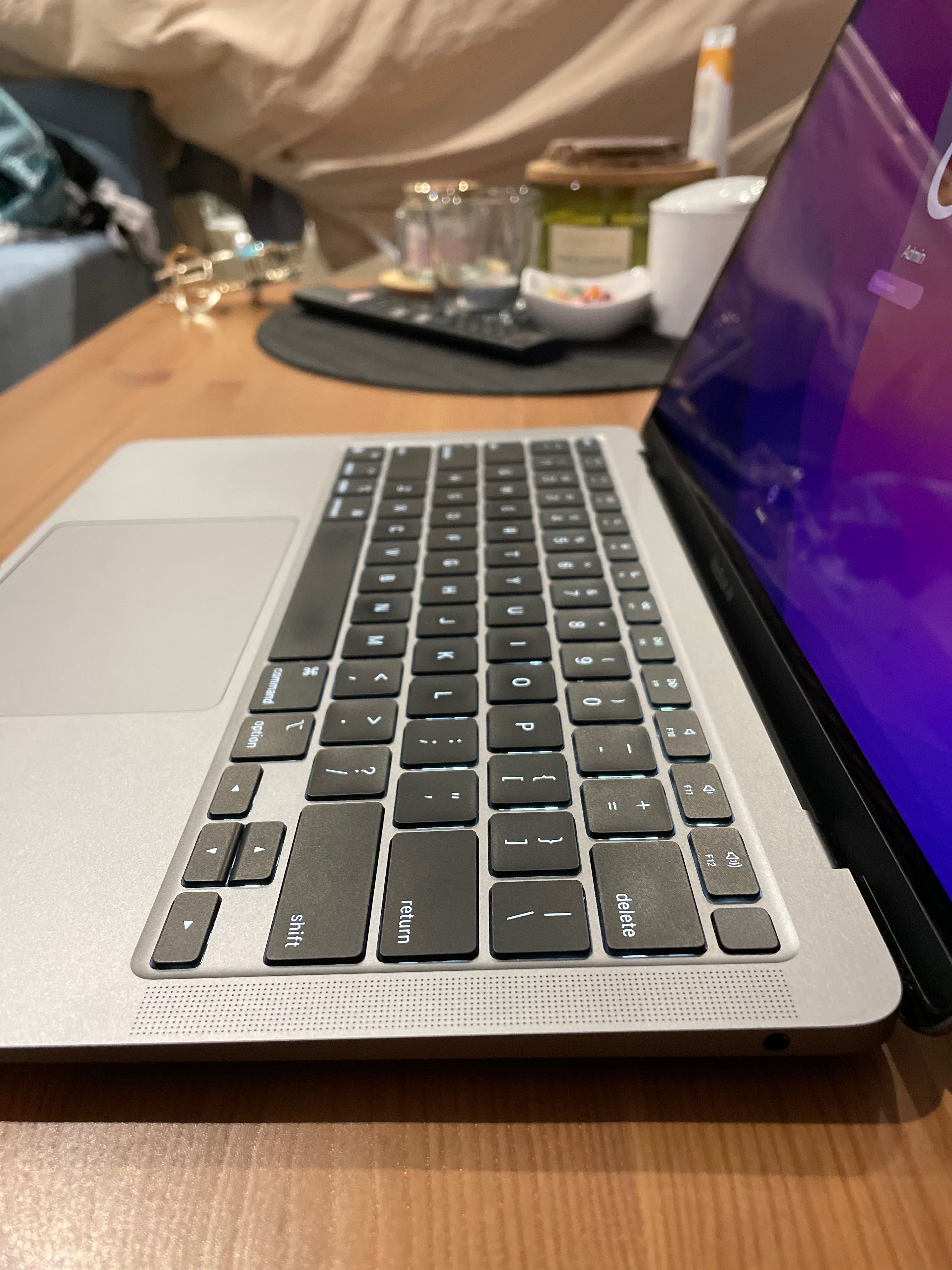 Macbook Air 13 A2337