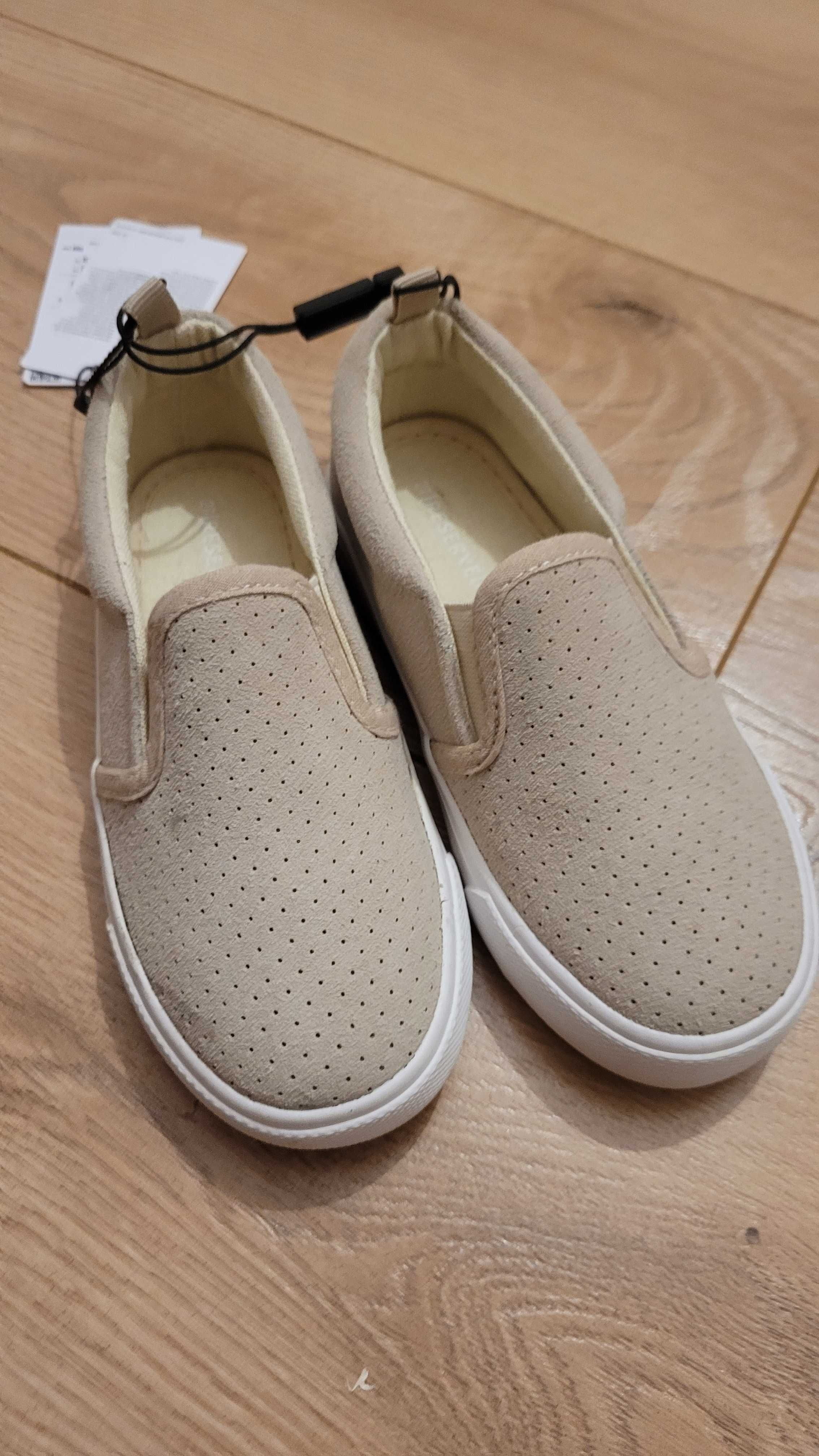 Buty sneakersy trampki tenisówki slip on Reserved rozm.27