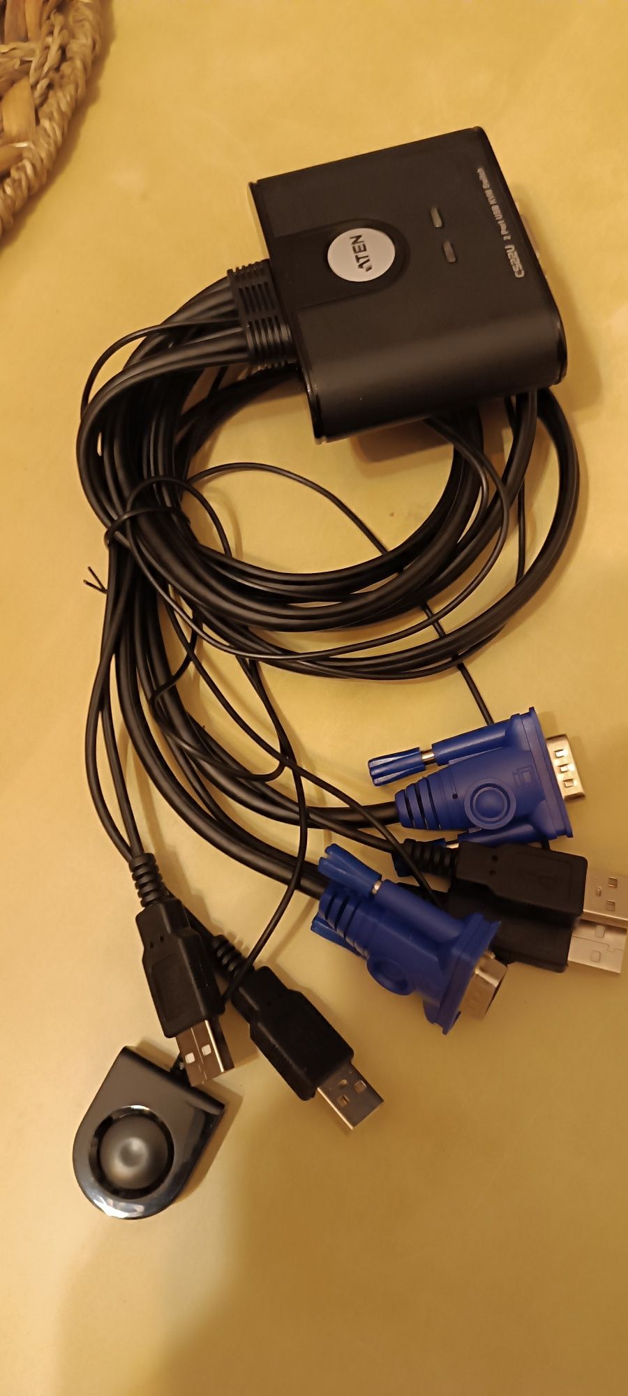 2-port USB KVM Switch