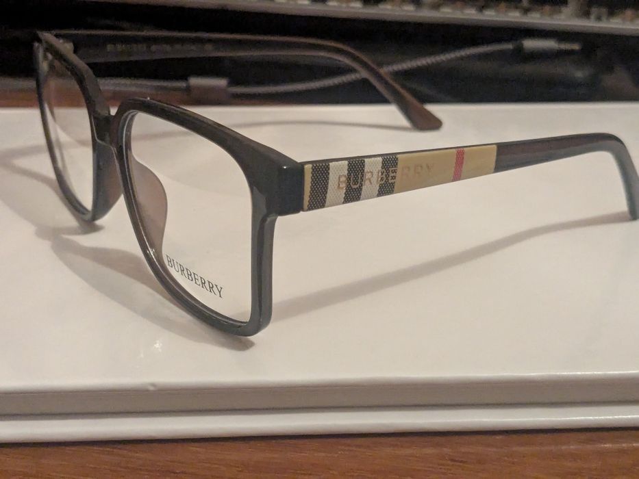 Окуляри/Оправа Burrbery