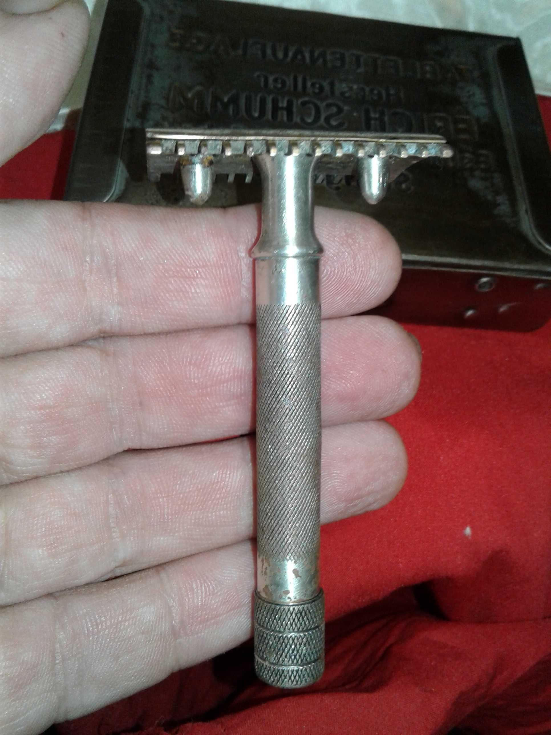 Бритвенный станок с войны Gillette USA 1943 находка  блиндаж Вермахт