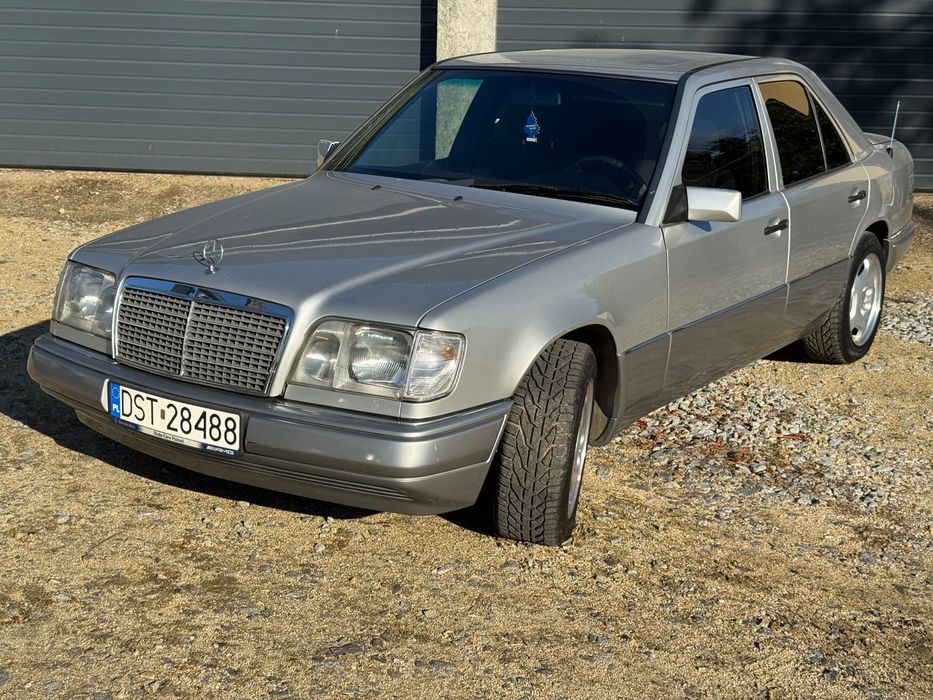 Mercedes-Benz W124 (1984-1993) E Klasa 300 D 24V 100% Oryginał, niski przebieg, bez korozji