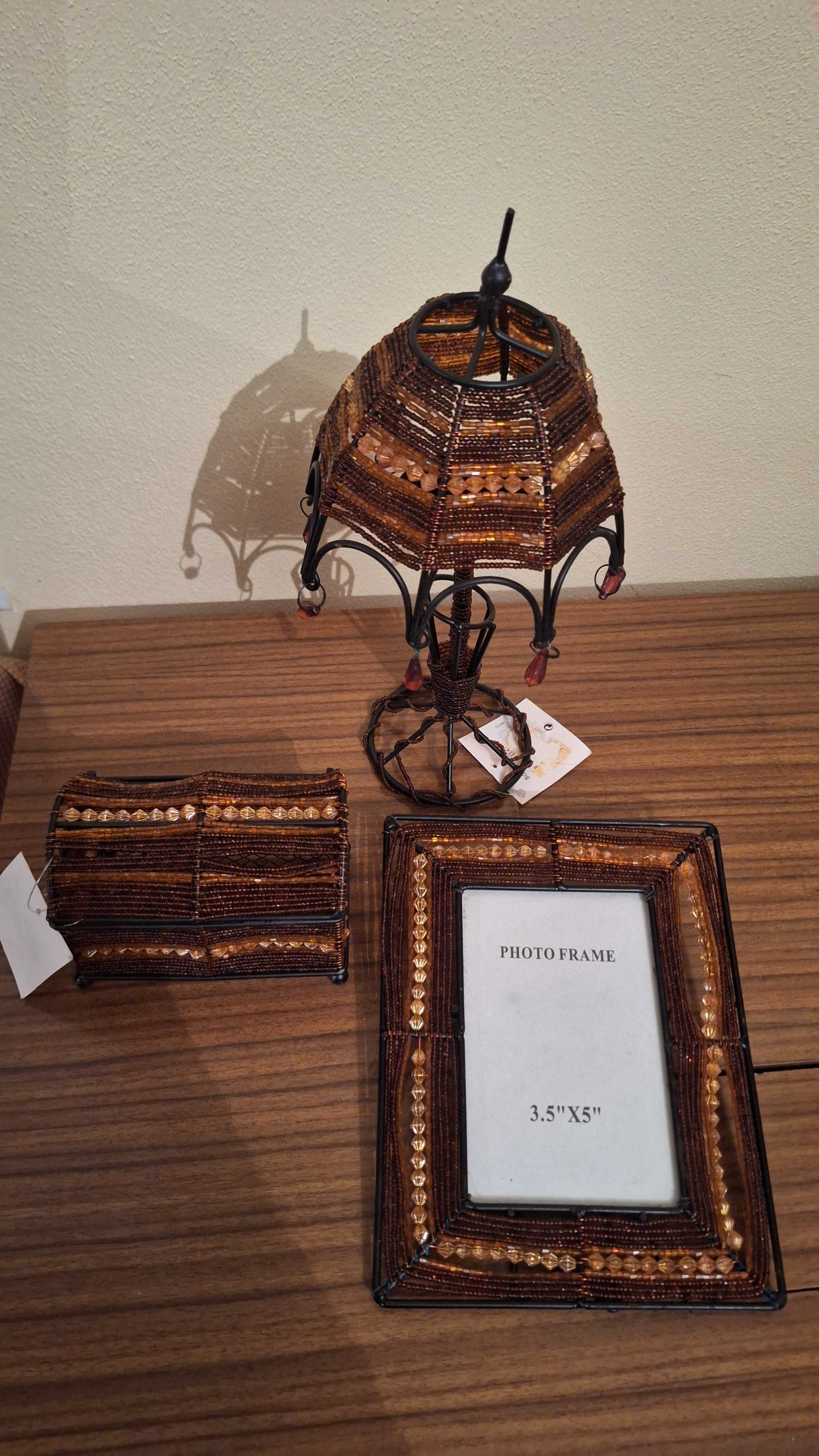 Conjunto porta-fotos, porta joias e candeeiro