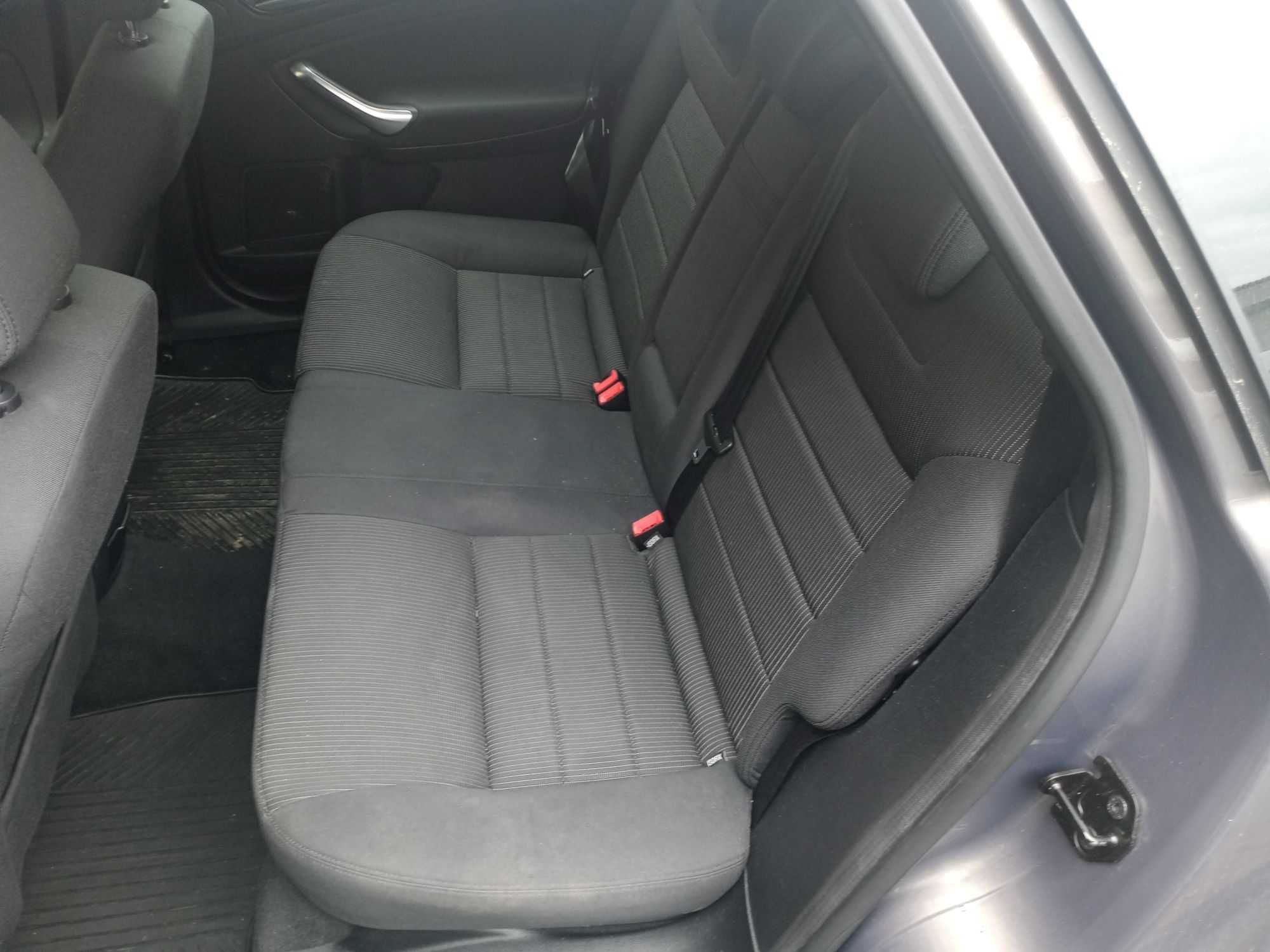 Ford Mondeo MK4 LIFT - Fotele Kanapa Boczki TITANIUM - EUROPA