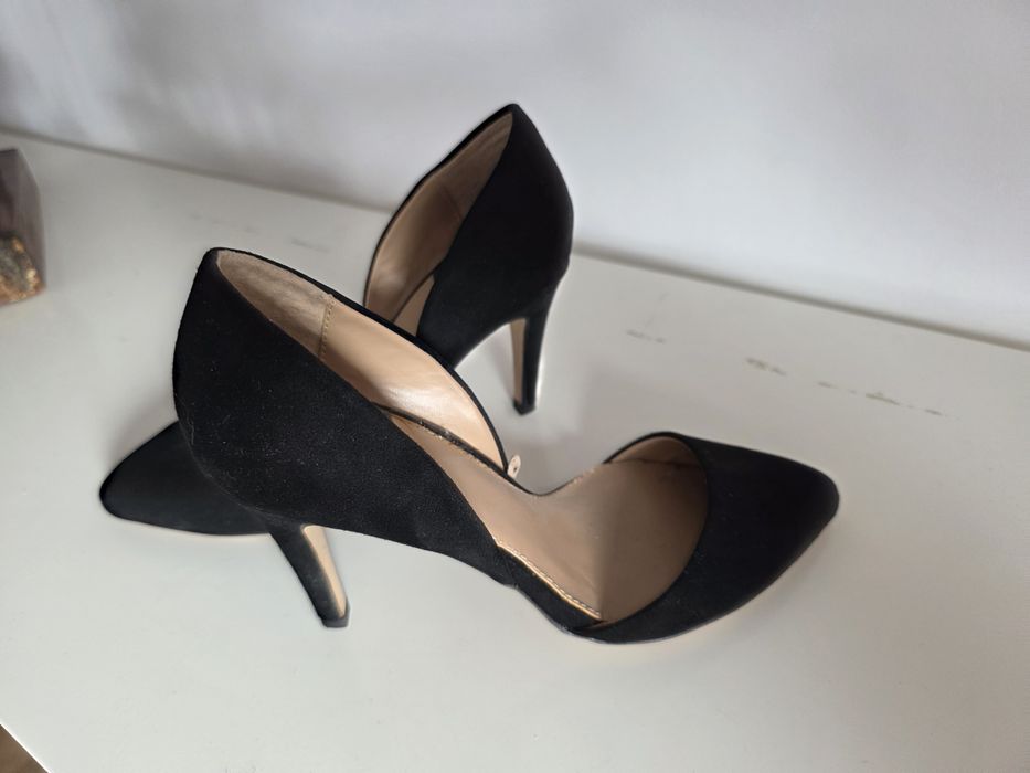 Buty na  obcasie polecam