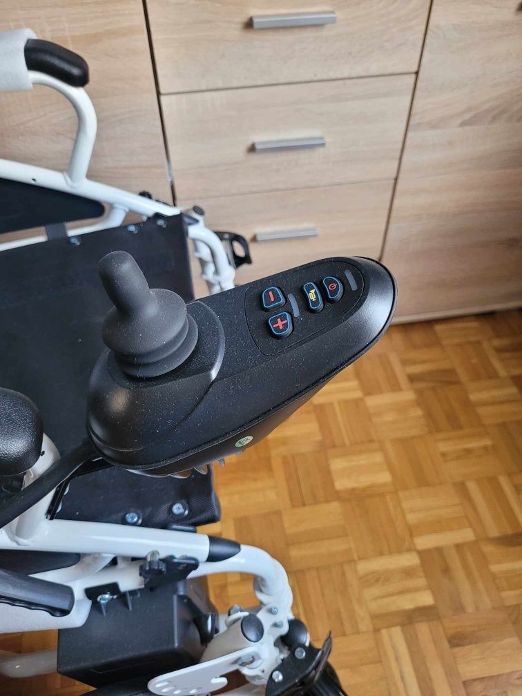 Wózek elektryczny nowy