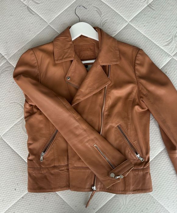 Шкіряна куртка Massimo Dutti