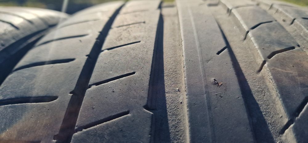 Komplet opon letnich Continental 225/40R18