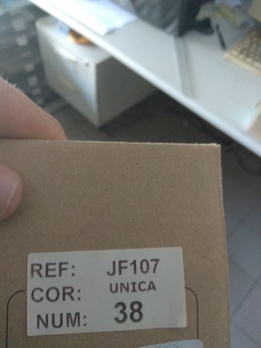 Calcado em Cortiça da Marca "Montado" - Modelo JF107