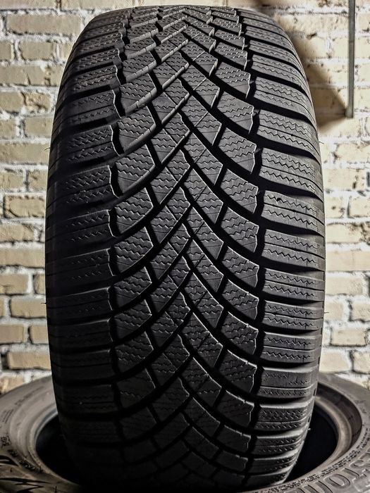Зимові 225/50r17 Bridgestone | 8mm | 2022 | Стан нових | Преміум шини