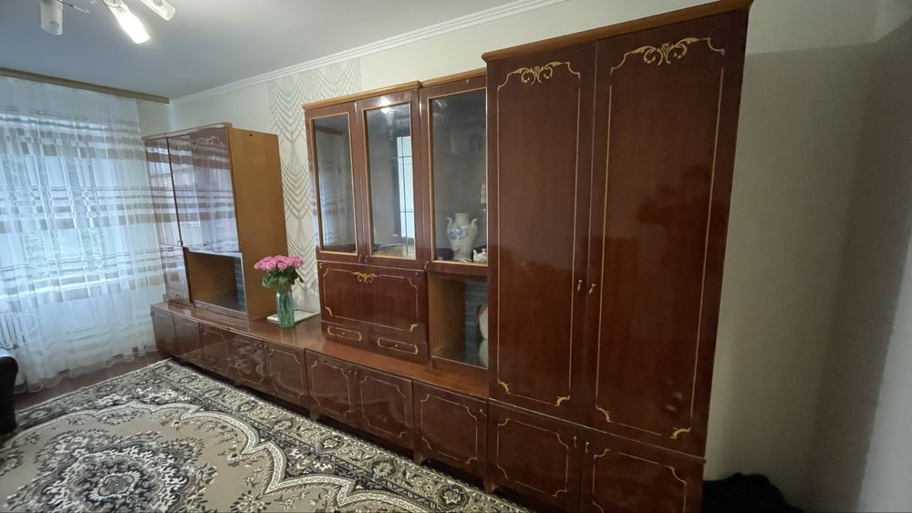 Віддам стінку, лише самовивіз