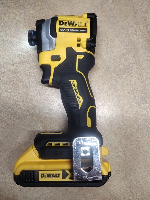 Zakretarka udarowa DeWalt DCF 850