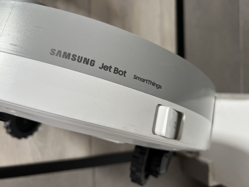 Robot sprzatajacy Samsung jet bot