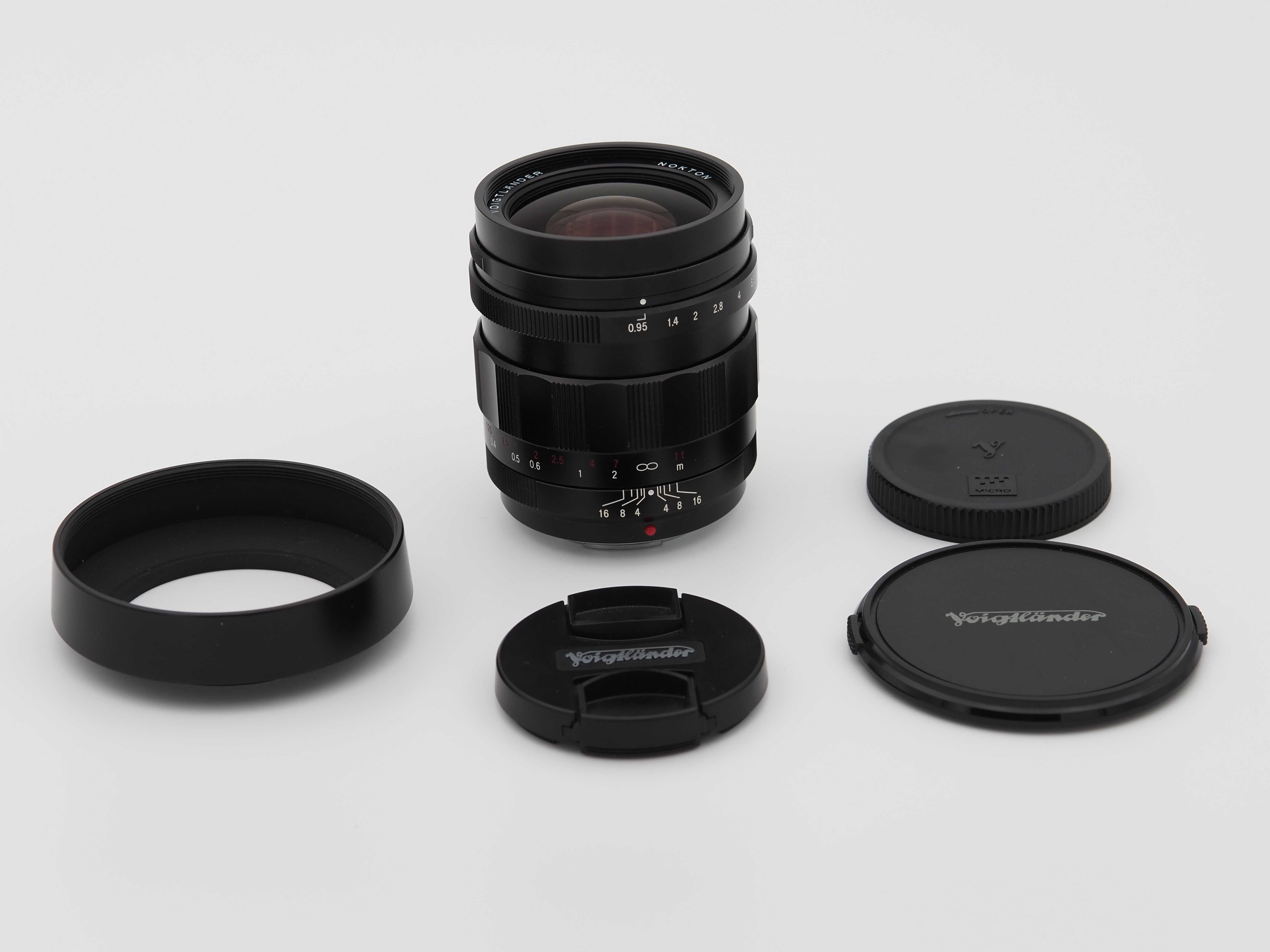 Lente Voigtlander Nokton 25 mm f/0,95 Tipo II Micro 4/3