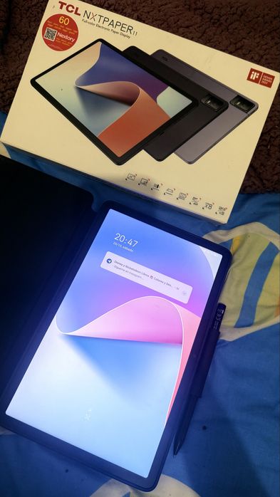 Tablet TCL com caneta