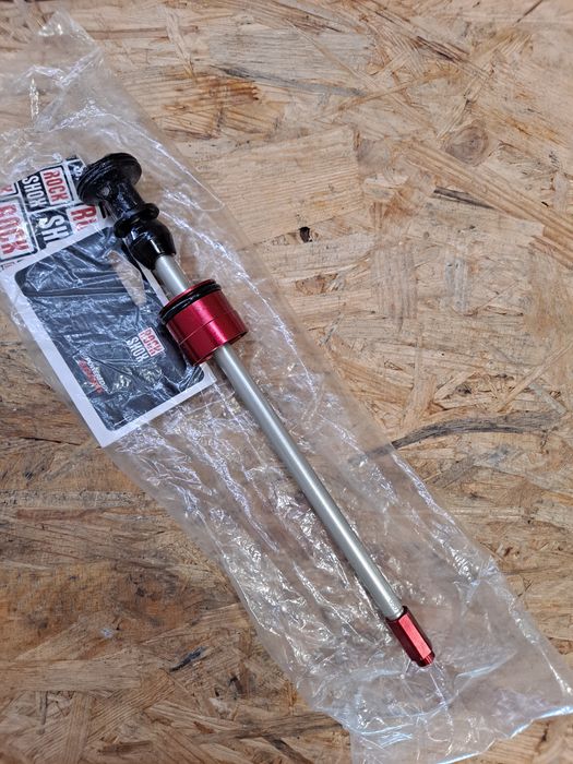 Sprężyna/shaft rock shox lyric/Yari 170mm