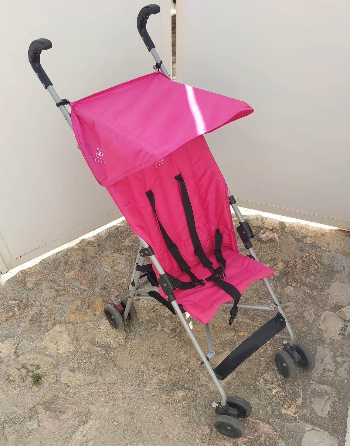 Carrinho Zippy cor de rosa