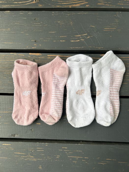 Skarpetki dla dziewczynki  4 f rozmiar 27-30