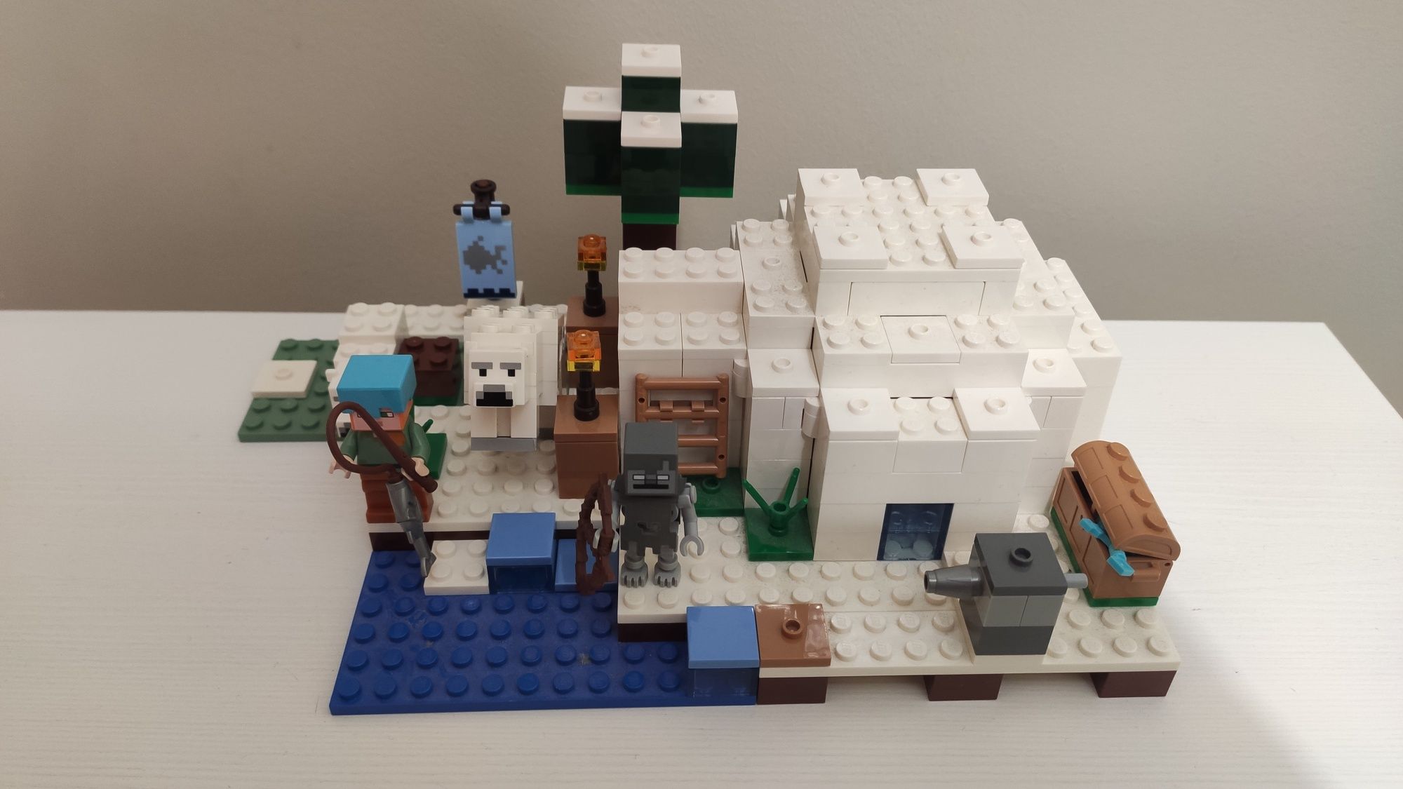 Klocki LEGO Minecraft 21142 Iglo niedźwiedzia polarnego kompletne