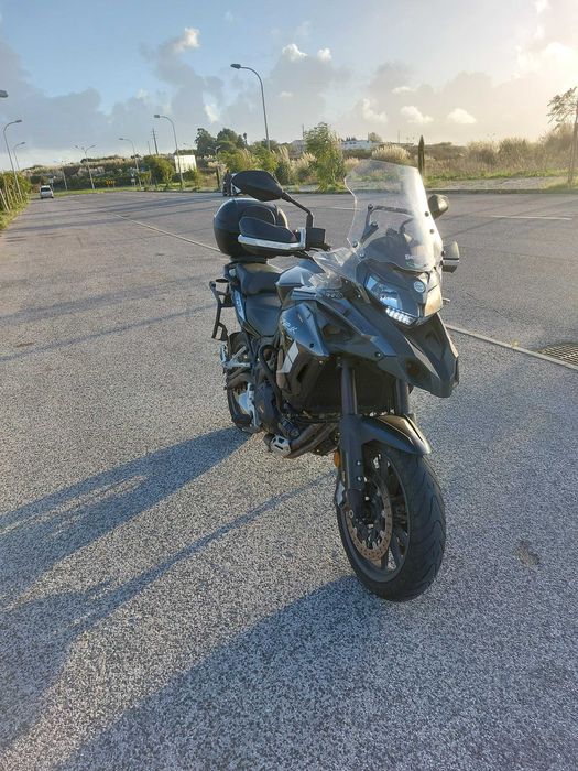 Benelli TRK 502 com extras