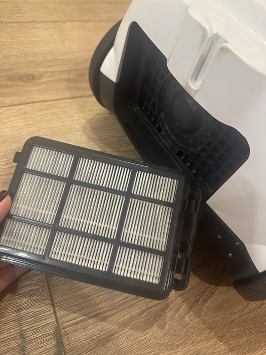 Пилосос Electrolux EB31C1UG