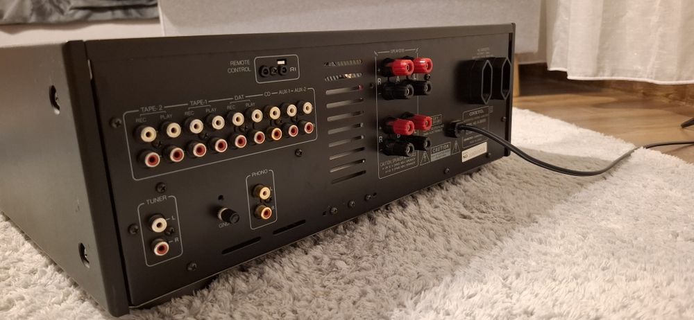 Onkyo A 8850 Bardzo ładny stan! Poszanowany.