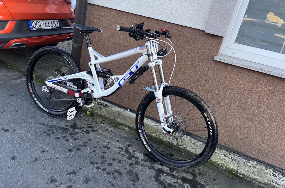 Rower GT furry elite DH rozmiar  L