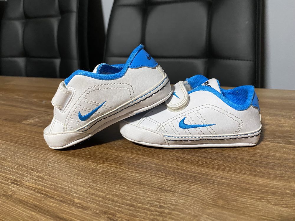 Buty chłopięce Nike 19,5