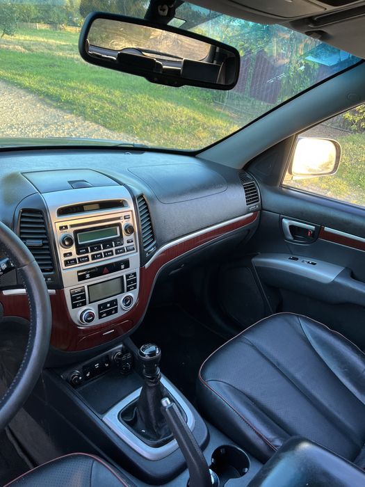 Продам Hyundai Santa Fe