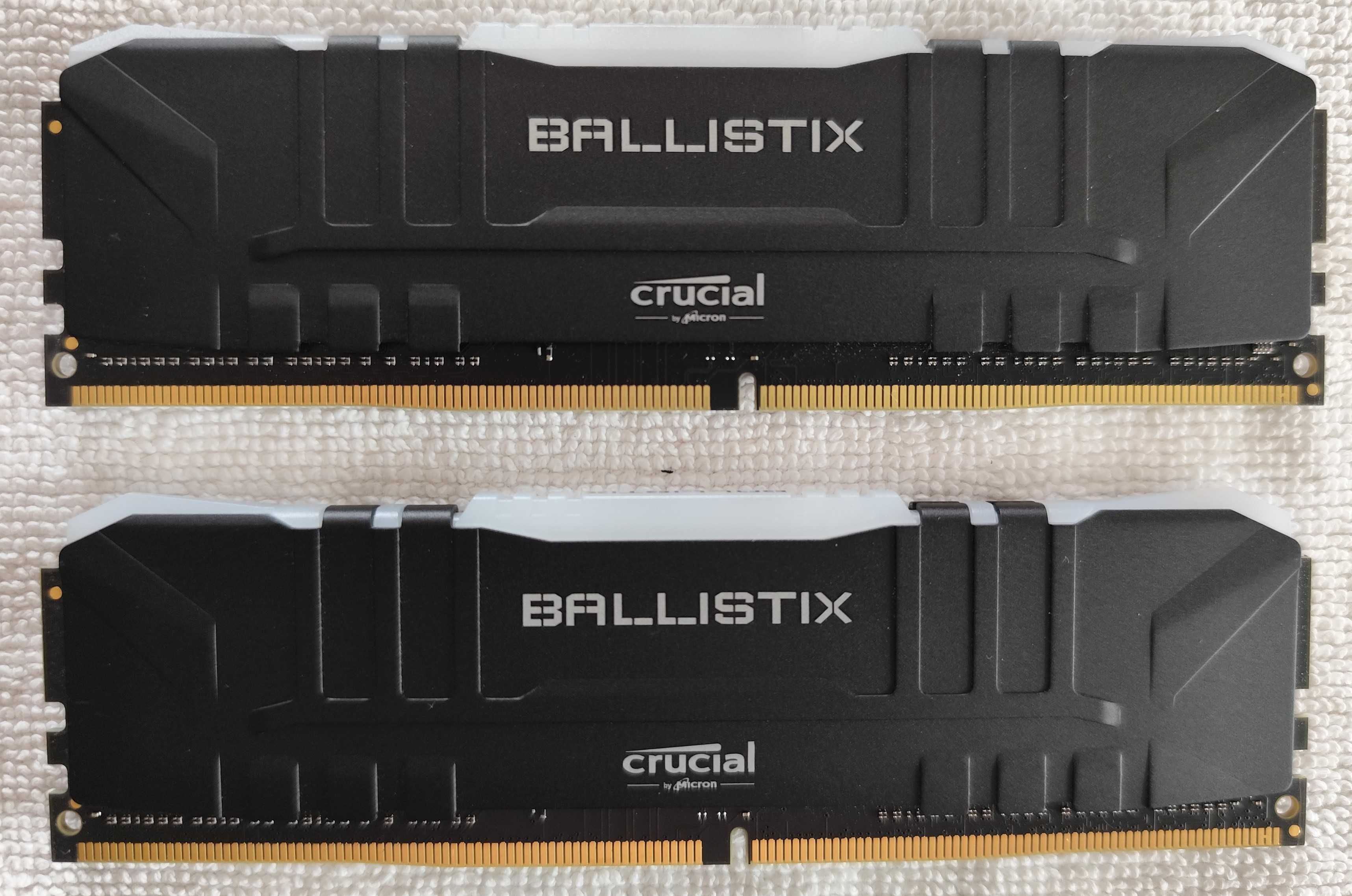Pamięć RAM Crucial Ballistix RGB 2 x 8Gb 3000 CL 15 Black