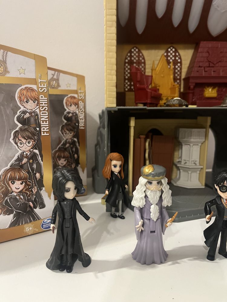 Zamek Harry Potter Wizarding World+8figurek