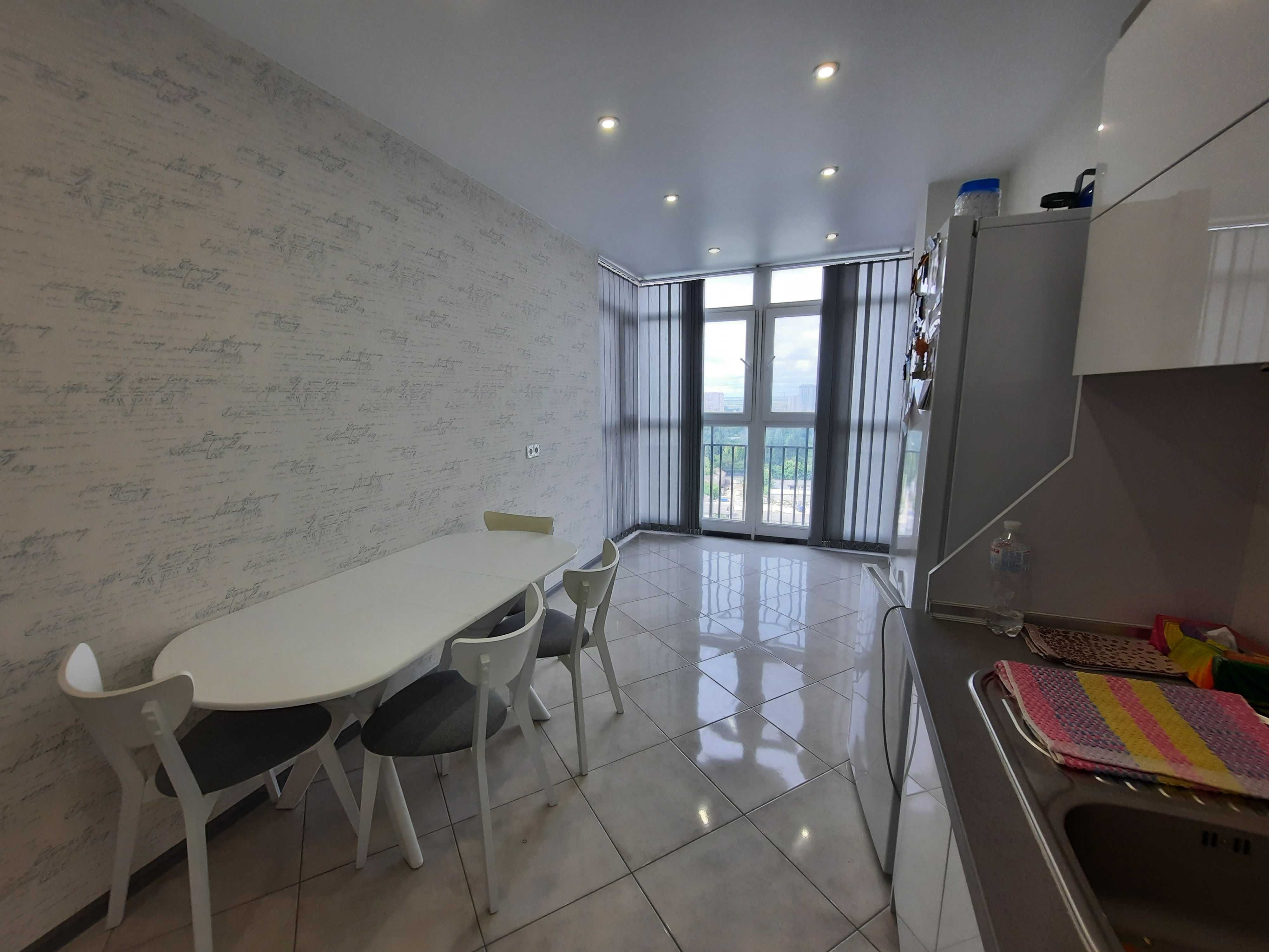 Продам современную  1 комнатную квартиру в ЖК Дмитриевский 327374