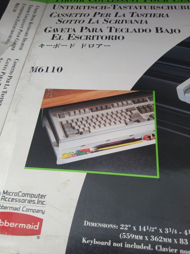 Szuflada na klawiaturę Vintage