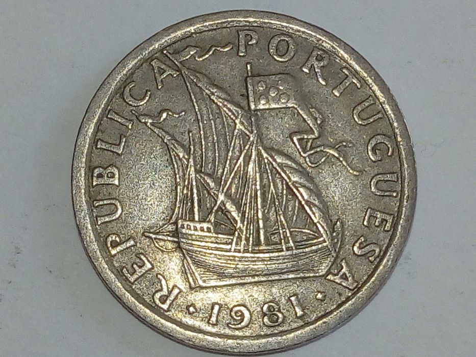 Moedas de 2$50 escudos Cupro-Níquel