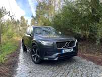 Volvo XC90 D4 R-Design [2018]
