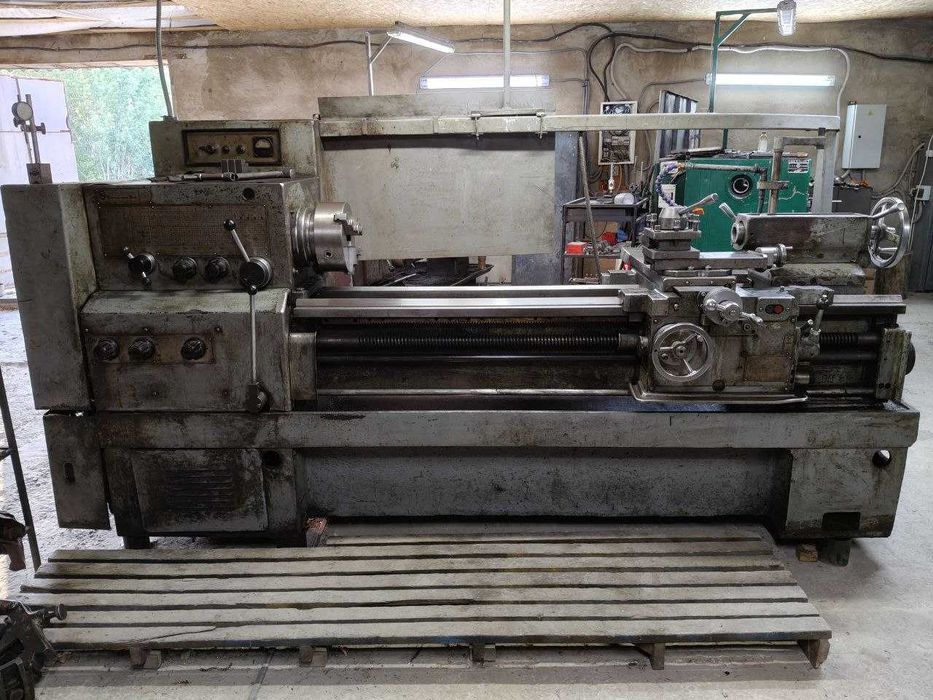 Токарно-гвинторізний верстат 16К20, РМЦ 1500 мм