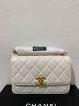 Bolsa CHANEL Classic Flap Original – Couro Branco com Ferragem Dourada