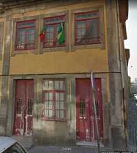 Prédio para reabilitação na Rua do Bonjardim, Porto.  Projeto aprovado