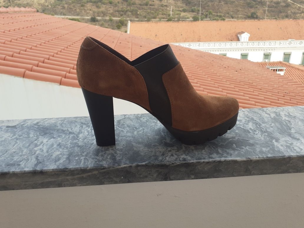 Sapatos elegantes