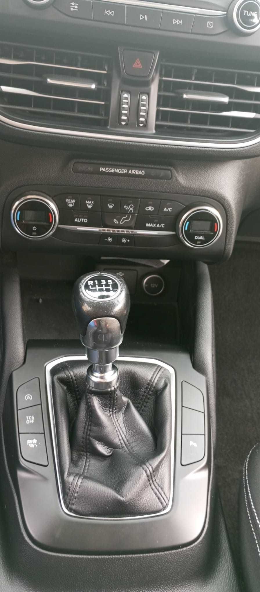 Ford Focus SW 1.5 TDCI ECOBLUE BUSINESS | Janeiro 2019 | 196.000 Km